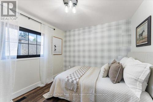 1464 Trowbridge Drive, Oshawa, ON - Indoor Photo Showing Bedroom