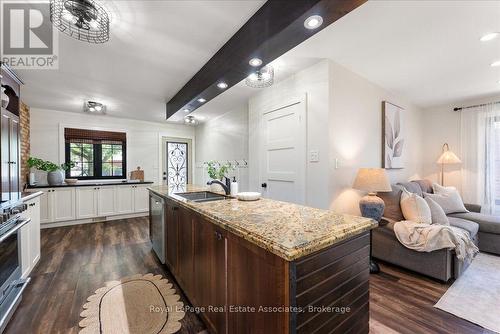 1464 Trowbridge Drive, Oshawa, ON - Indoor Photo Showing Kitchen With Double Sink