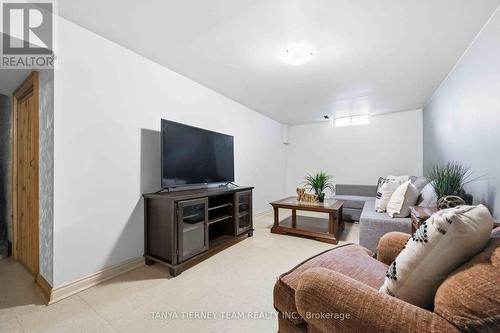 60 Pidduck Street, Clarington, ON - Indoor