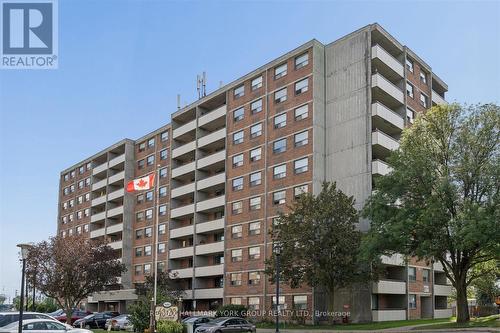405 - 20 WILLIAM ROE BOULEVARD  Newmarket, ON L3Y 5V6
