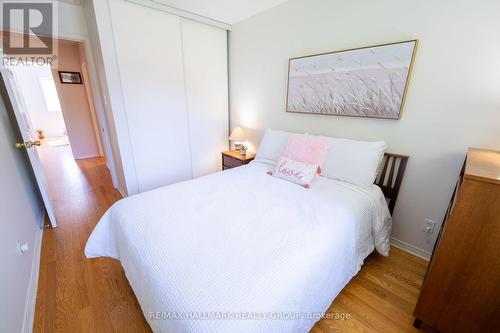 3 Seth Private, Ottawa, ON - Indoor Photo Showing Bedroom