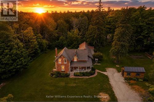 3744 Flos 4 Road W, Springwater, ON - Outdoor