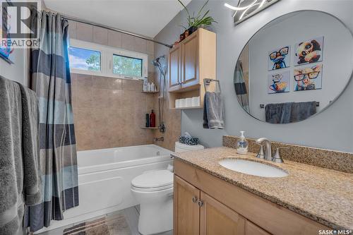 26 Fyfe Street, Regina, SK - Indoor Photo Showing Bathroom