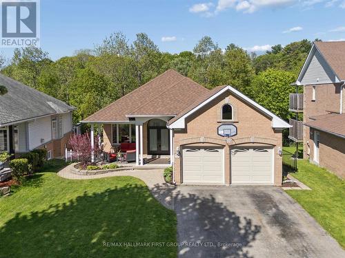 1028 HIGHBROOKE COURT  Oshawa, ON L1K 2K6