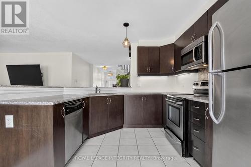 414 Meadowhawk Crescent, Ottawa, ON - Indoor Photo Showing Kitchen With Stainless Steel Kitchen