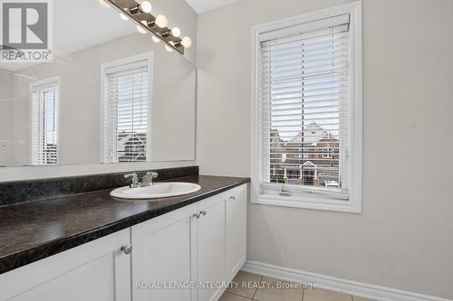 414 Meadowhawk Crescent, Ottawa, ON - Indoor Photo Showing Bathroom
