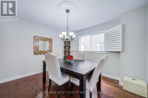 8 Ballycastle Crescent, Brampton, ON - Indoor Photo Showing Dining Room