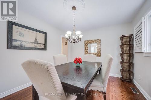 8 Ballycastle Crescent, Brampton, ON - Indoor Photo Showing Dining Room