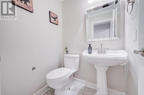 8 Ballycastle Crescent, Brampton, ON - Indoor Photo Showing Bathroom