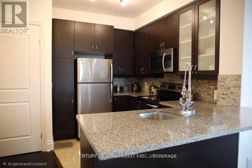 602 - 111 Upper Duke Crescent, Markham, ON - Indoor Photo Showing Kitchen With Stainless Steel Kitchen With Upgraded Kitchen