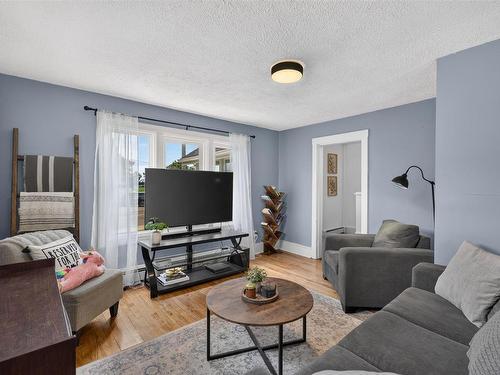 361 Kent Street, Charlottetown, PE - Indoor Photo Showing Living Room