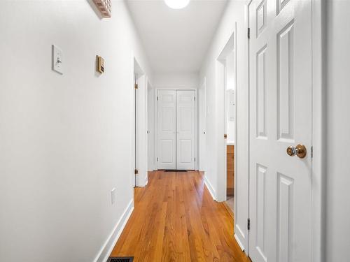32 Swan Crescent, Halifax, NS - Indoor Photo Showing Kitchen