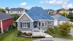 11 Rue du Ruisseau  Salaberry-De-Valleyfield, QC J6S 6T9