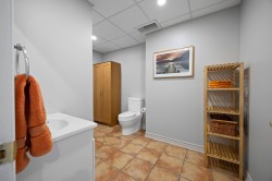 Powder room - 