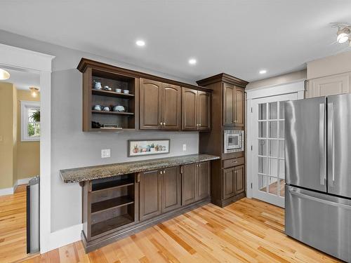 53 Parkside Drive, Charlottetown, PE - Indoor Photo Showing Kitchen
