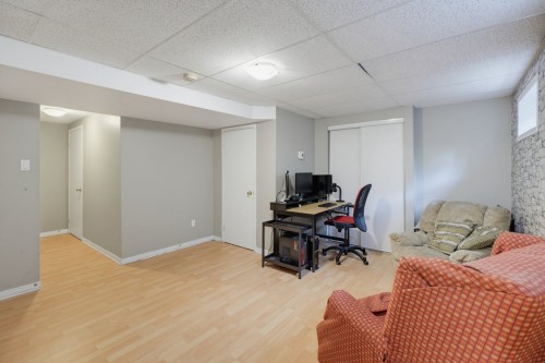 Salle familiale - 401 Ch. Lamarche, L'Ange-Gardien, QC - Indoor