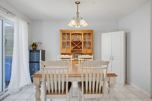 Salle à manger - 401 Ch. Lamarche, L'Ange-Gardien, QC - Indoor Photo Showing Dining Room