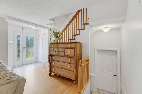 Hall d'entrée/Vestibule - 401 Ch. Lamarche, L'Ange-Gardien, QC - Indoor Photo Showing Other Room
