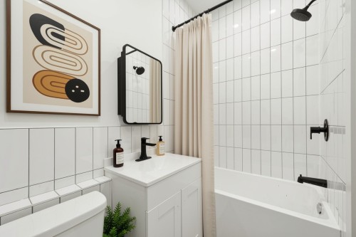 Bathroom - 3718 Rue Joseph, Montréal (Verdun/Île-Des-Soeurs), QC - Indoor Photo Showing Bathroom