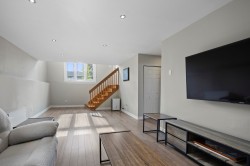 Salon - 