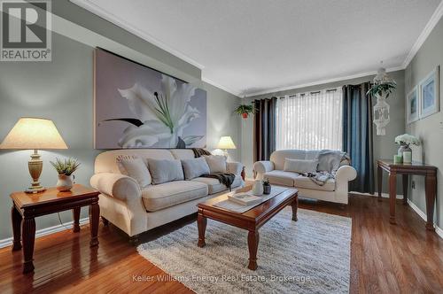 2 Murkar Crescent, Whitby (Blue Grass Meadows), ON - Indoor Photo Showing Living Room