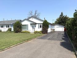 1213 Mary Street W Thunder Bay, ON P7E 4M8