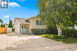 205 Imperial STREET  Saskatoon, SK S7H 1Z9