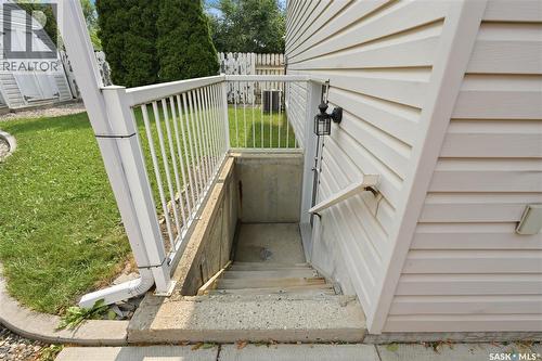 205 Imperial Street, Saskatoon, SK - Outdoor With Exterior