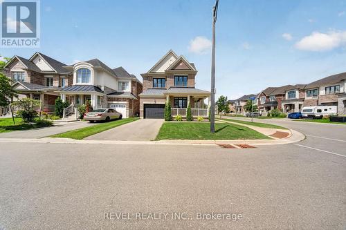 455 Ramsey Place, Milton, ON - Outdoor With Facade