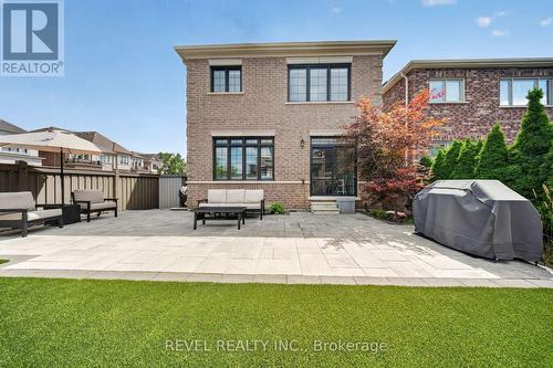 455 Ramsey Place, Milton, ON - Outdoor