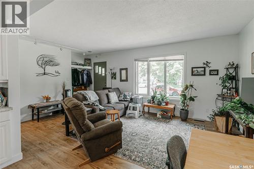 127 107Th Street W, Saskatoon, SK - Indoor Photo Showing Living Room
