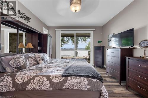 40 Third Line Road, Centre Wellington, ON - Indoor Photo Showing Bedroom