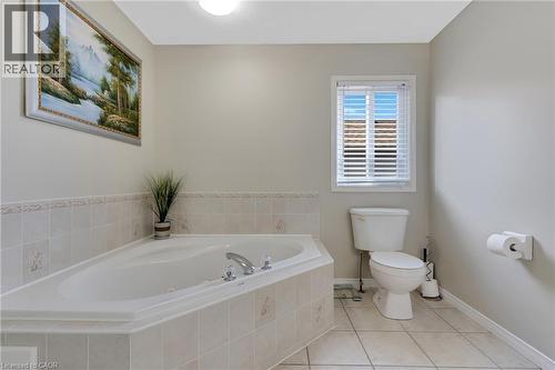 913 Copper Leaf Crescent, Kitchener, ON - Indoor Photo Showing Bathroom