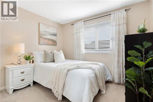 913 Copper Leaf Crescent, Kitchener, ON - Indoor Photo Showing Bedroom