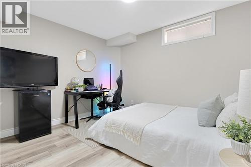 913 Copper Leaf Crescent, Kitchener, ON - Indoor Photo Showing Bedroom