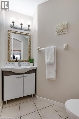 913 Copper Leaf Crescent, Kitchener, ON - Indoor Photo Showing Bathroom