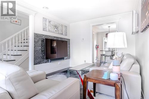 10 Browne Crescent, St. John'S, NL - Indoor Photo Showing Living Room