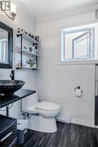 10 Browne Crescent, St. John'S, NL - Indoor Photo Showing Bathroom