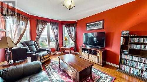 1 Hector Place, Paradise, NL - Indoor Photo Showing Living Room