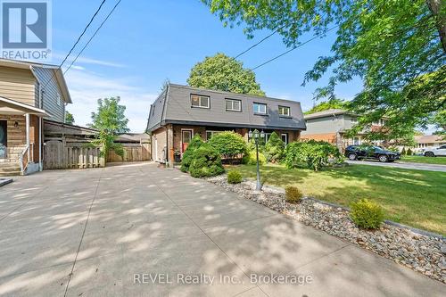 28 BLACK KNIGHT ROAD  St. Catharines (Lakeport), ON L2N 3C1