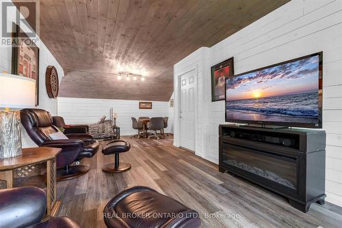 40 Third Line Road, Centre Wellington, ON - Indoor Photo Showing Other Room