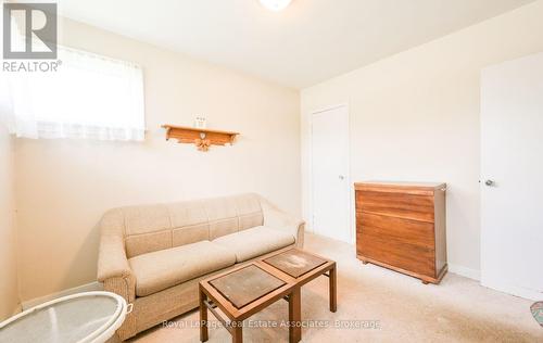 27 Rothsay Avenue, Kitchener, ON - Indoor