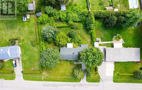 27 Rothsay Avenue, Kitchener, ON - Outdoor