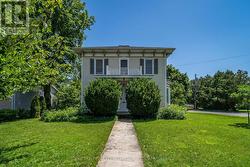 182 WATER STREET W Greater Napanee (Greater Napanee), ON K7R 1W4