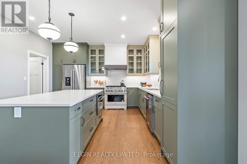 3 Hemlock Crescent, Aylmer, ON - Indoor Photo Showing Kitchen With Upgraded Kitchen