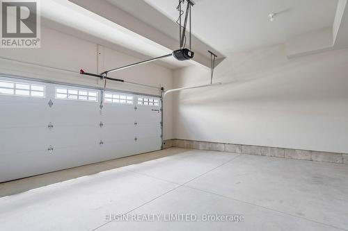 3 Hemlock Crescent, Aylmer, ON - Indoor Photo Showing Garage