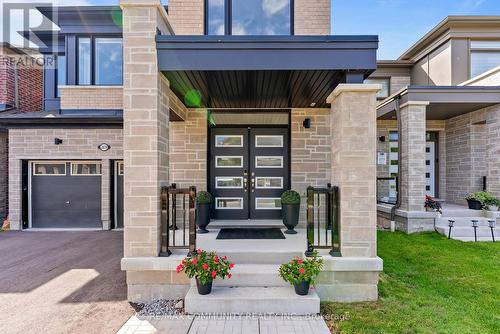 2879 Foxden Square, Pickering, ON - Outdoor With Facade