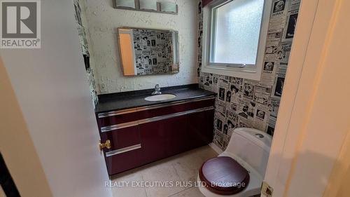 1443 Birchwood Drive, Mississauga, ON - Indoor Photo Showing Bathroom