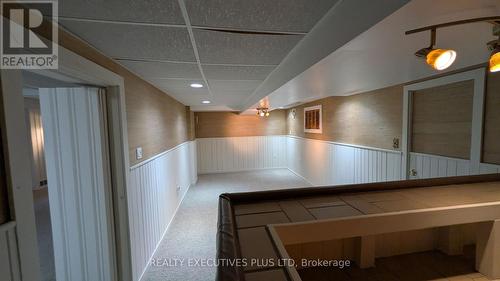 1443 Birchwood Drive, Mississauga, ON - Indoor Photo Showing Other Room