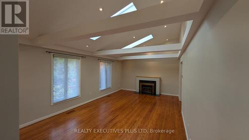 1443 Birchwood Drive, Mississauga, ON - Indoor Photo Showing Other Room